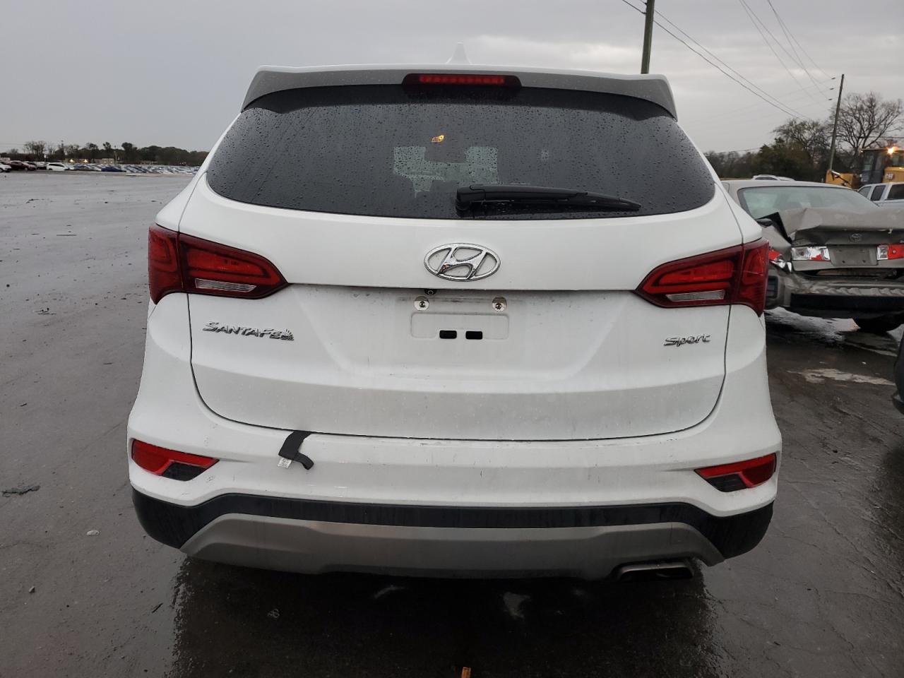 2017 Hyundai Santa Fe - Image 6
