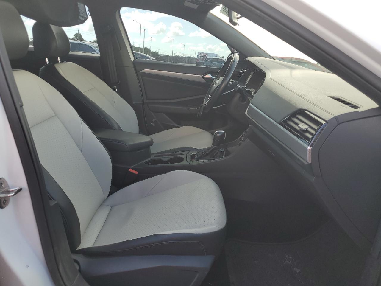 2020 Volkswagen Jetta - Image 7