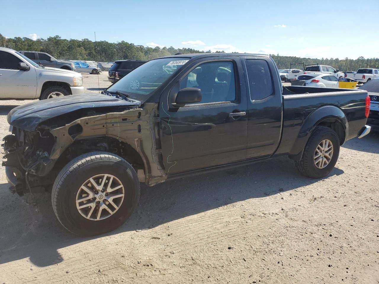 2015 Nissan Navara (Frontier) - Image 1