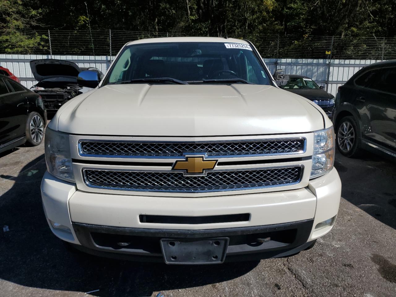 2012 Chevrolet Silverado - Image 5