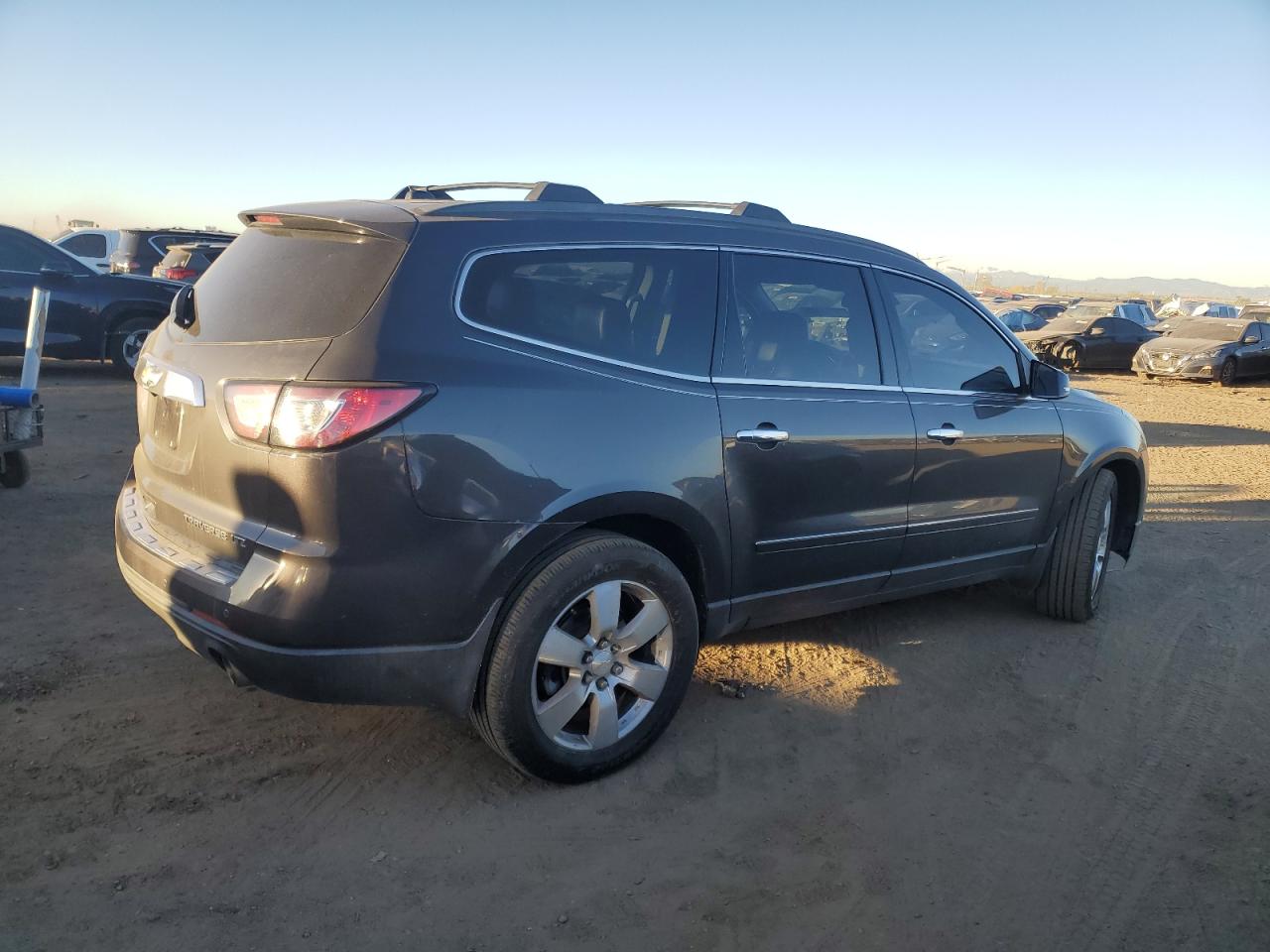 2014 Chevrolet Traverse - Image 3