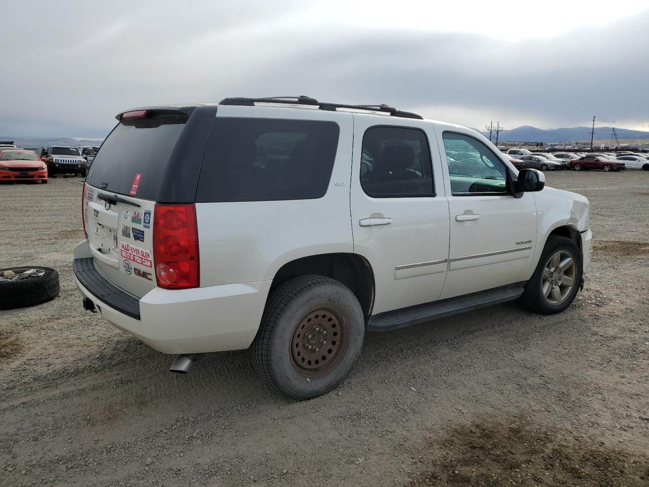 2014 GMC Yukon - Image 3