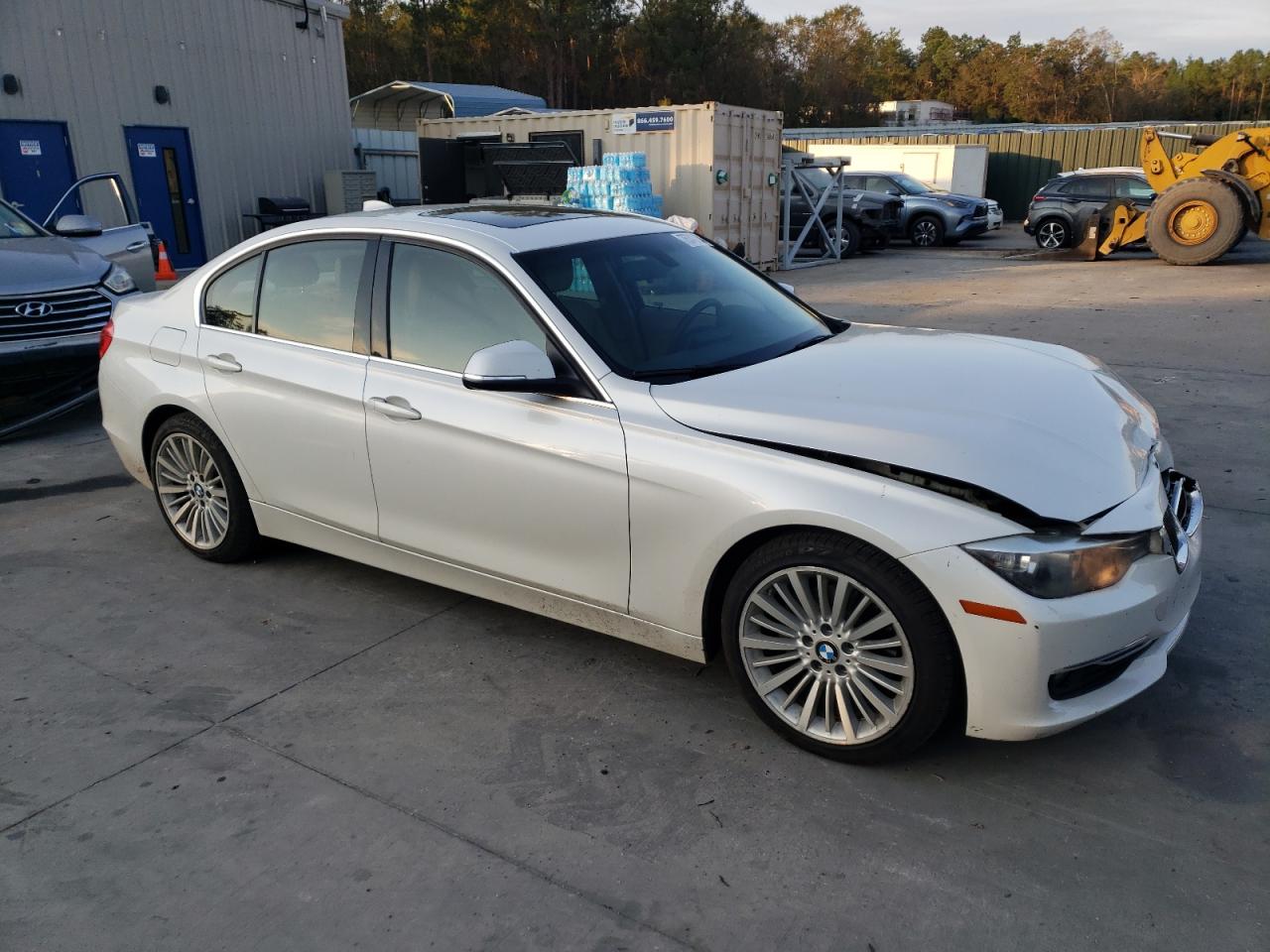 VIN WBA3A5C55DF356751 2013 BMW 3 SERIES no.4