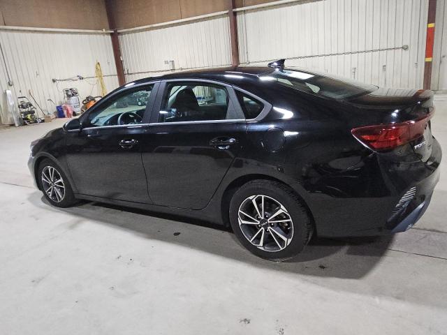 3KPF24AD5PE657164 Kia Forte LX 2