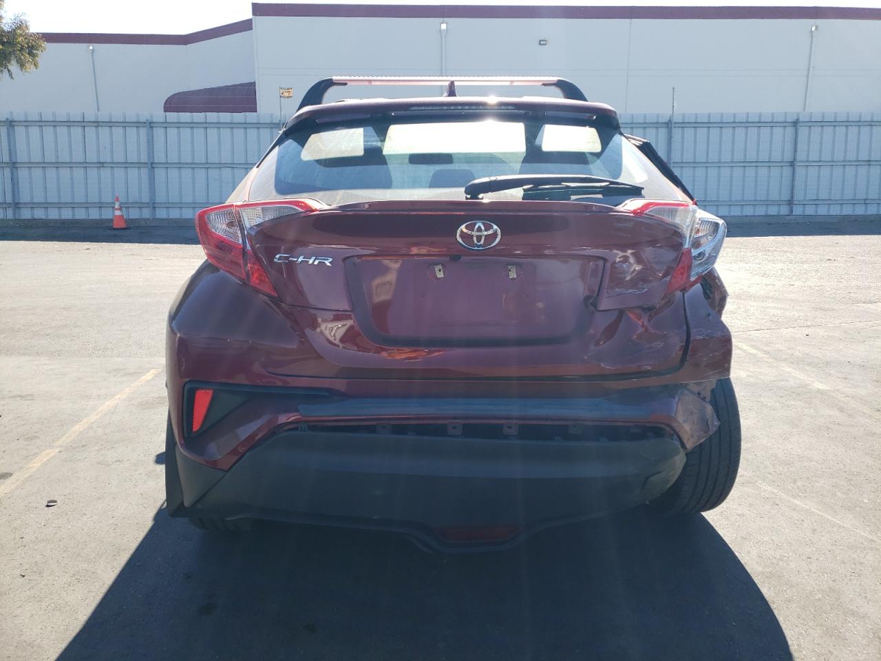 2018 Toyota C-Hr Xle VIN: NMTKHMBX4JR020512 Lot: 77131564