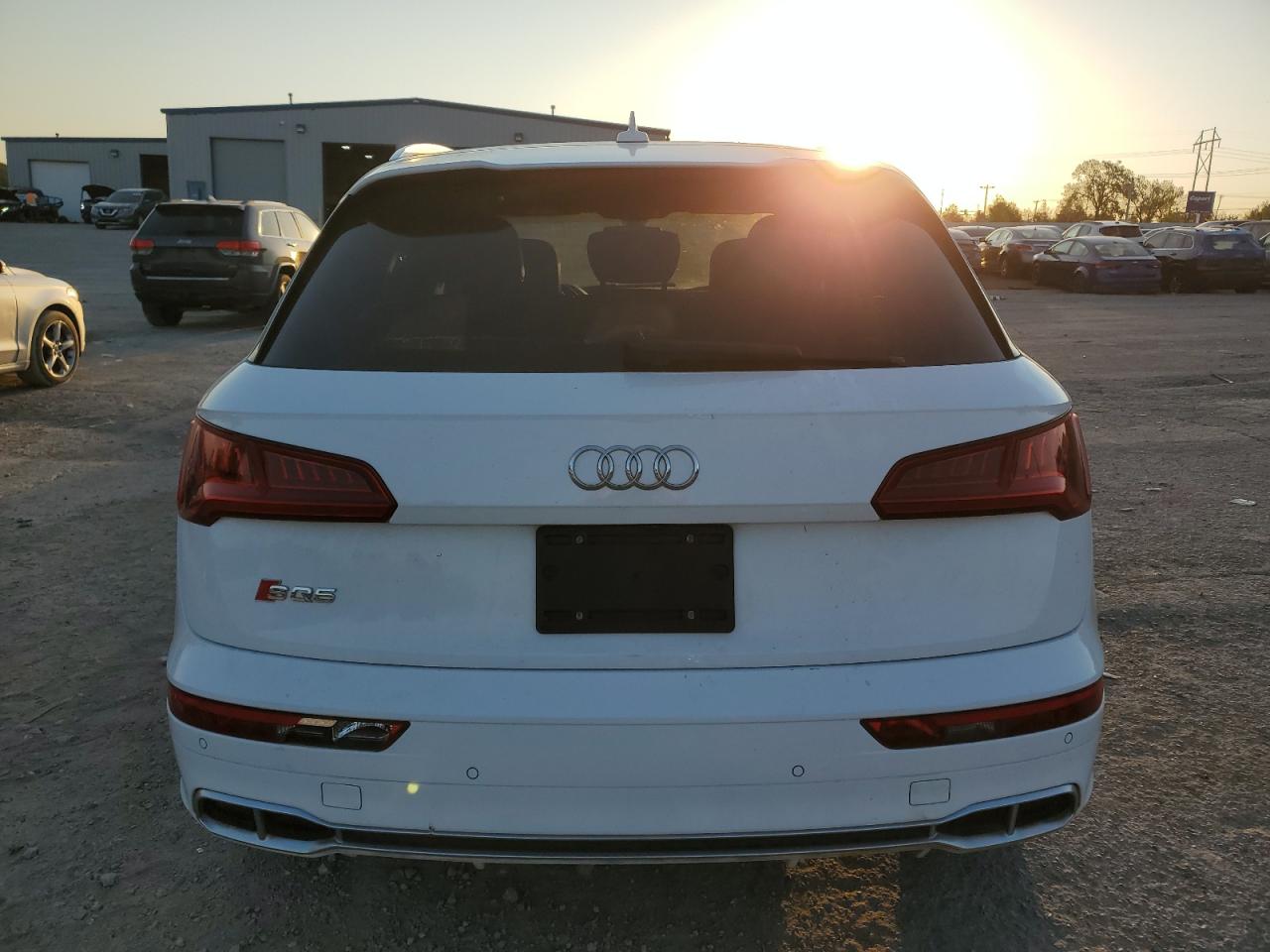 WA1C4AFY6J2024596 2018 Audi Sq5 Prestige