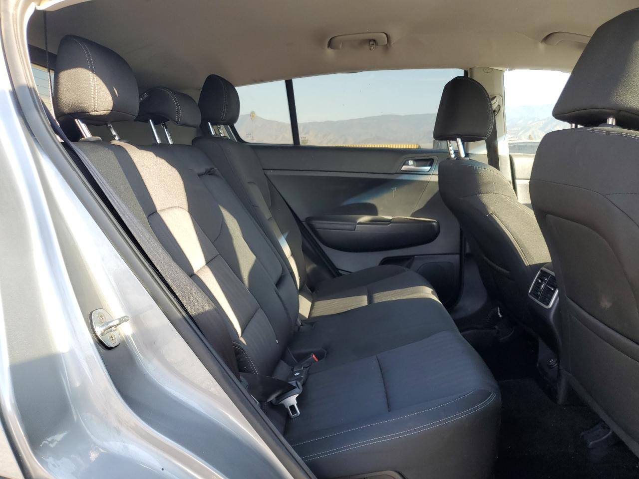 2022 Kia Sportage - Image 11