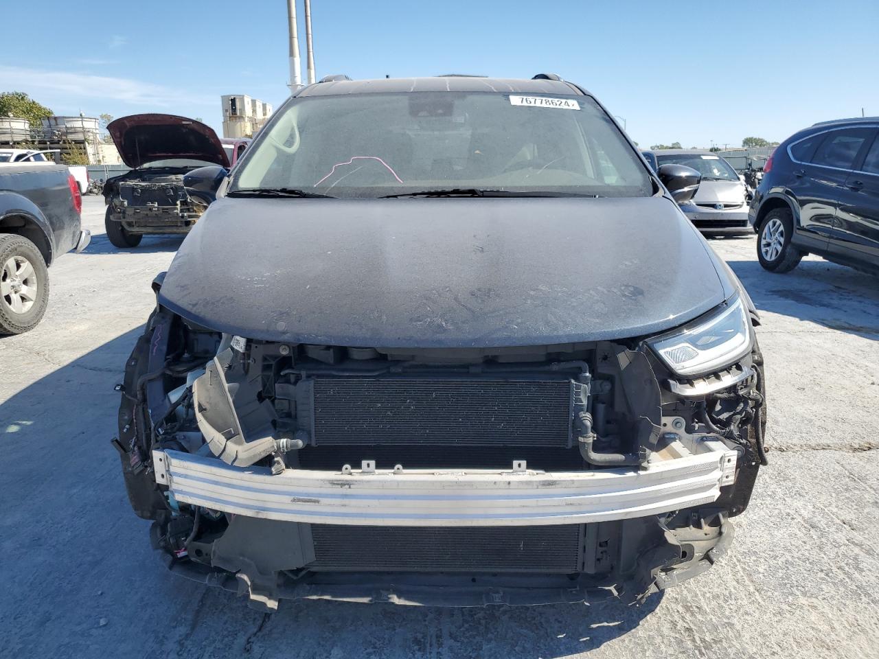 2021 Chrysler Pacifica - Image 5