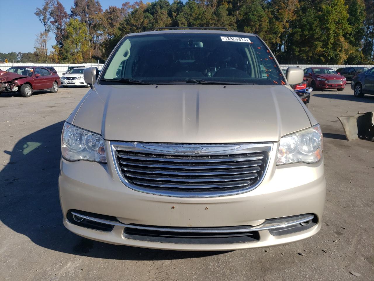 2015 Chrysler Town & Country - Image 5