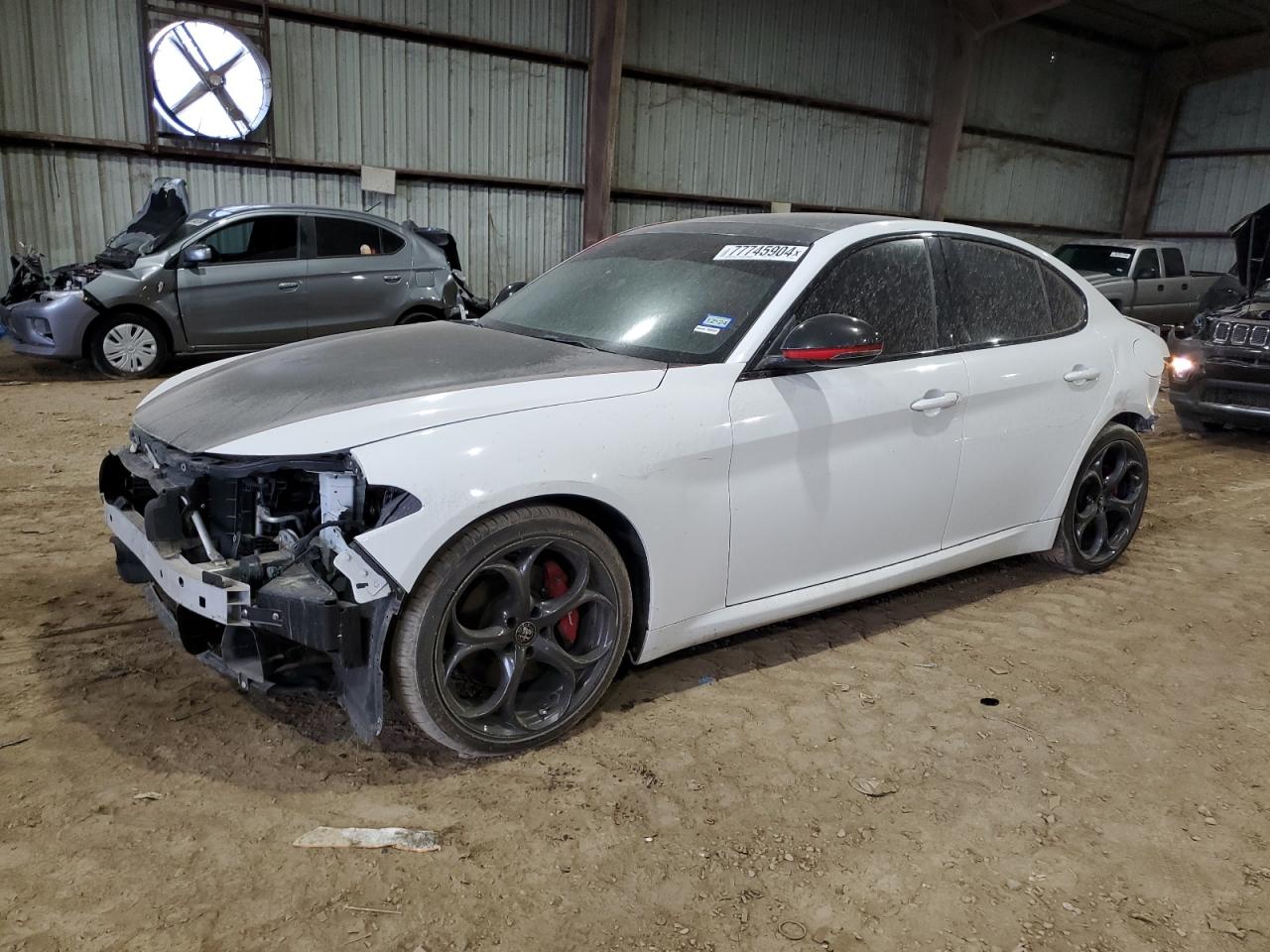 2018 Alfa Romeo Giulia - Image 1