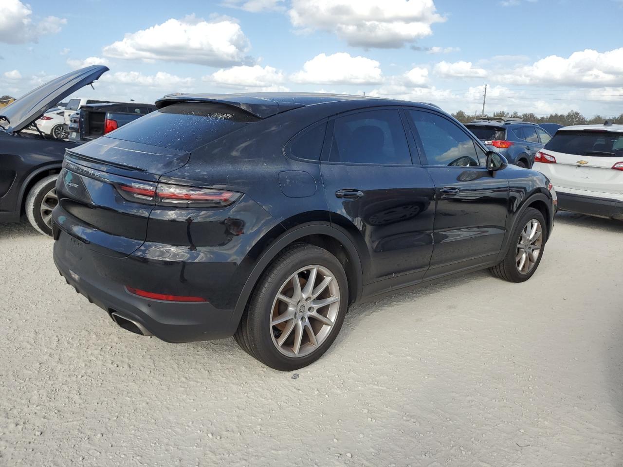 2021 Porsche Cayenne - Image 3