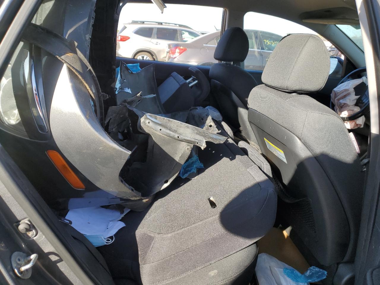 2009 Hyundai Elantra - Image 10
