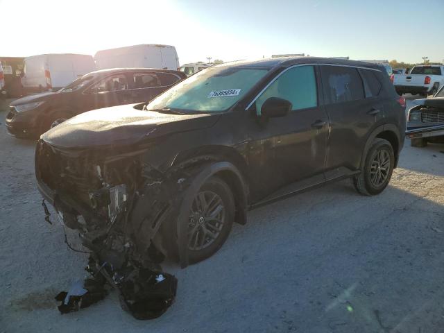  NISSAN ROGUE 2021 Чорний