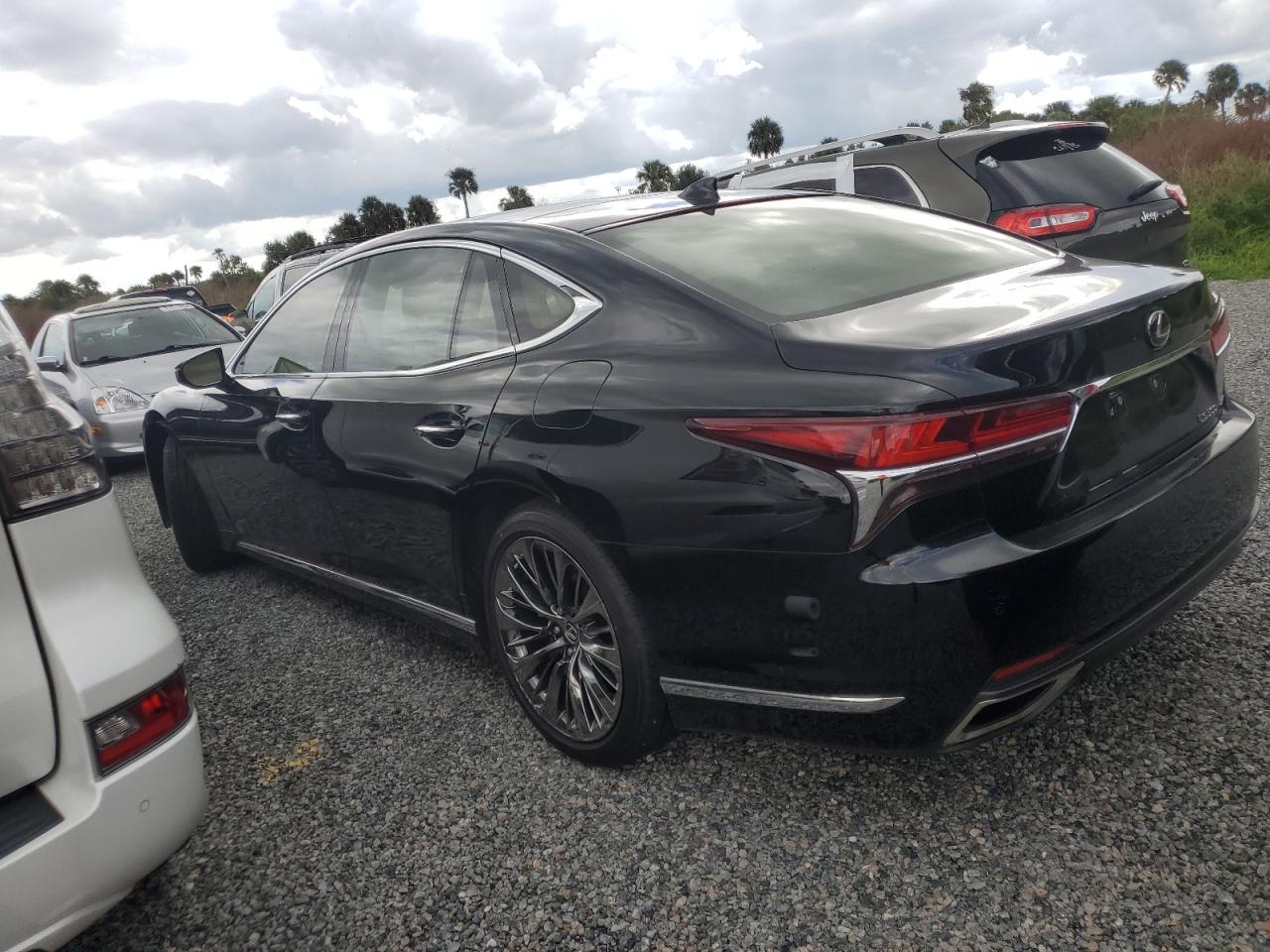 JTHC5LFF6J5002317 2018 LEXUS LS - Image 2