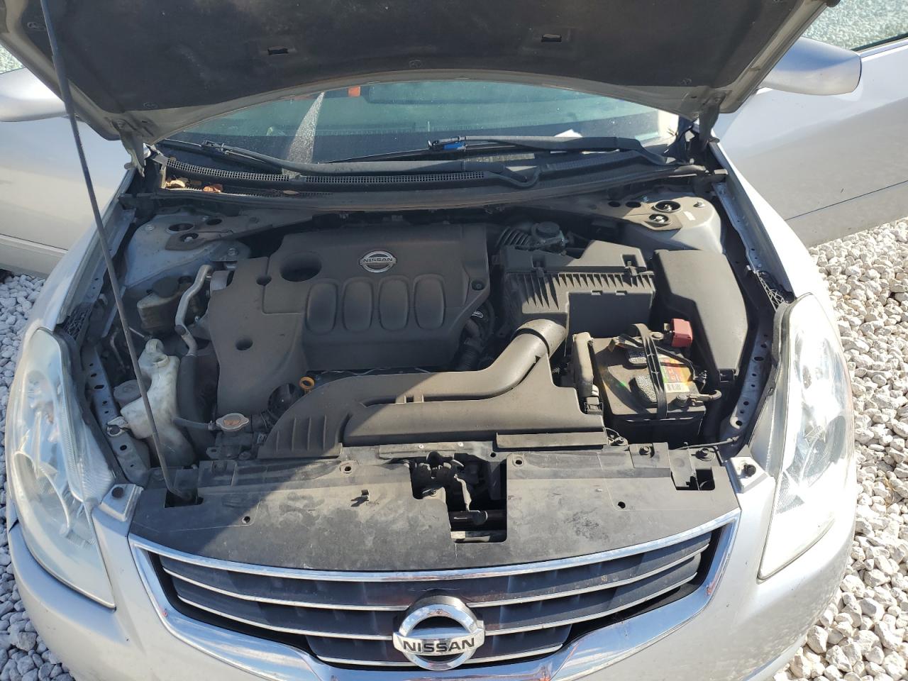 2012 Nissan Altima - Image 12