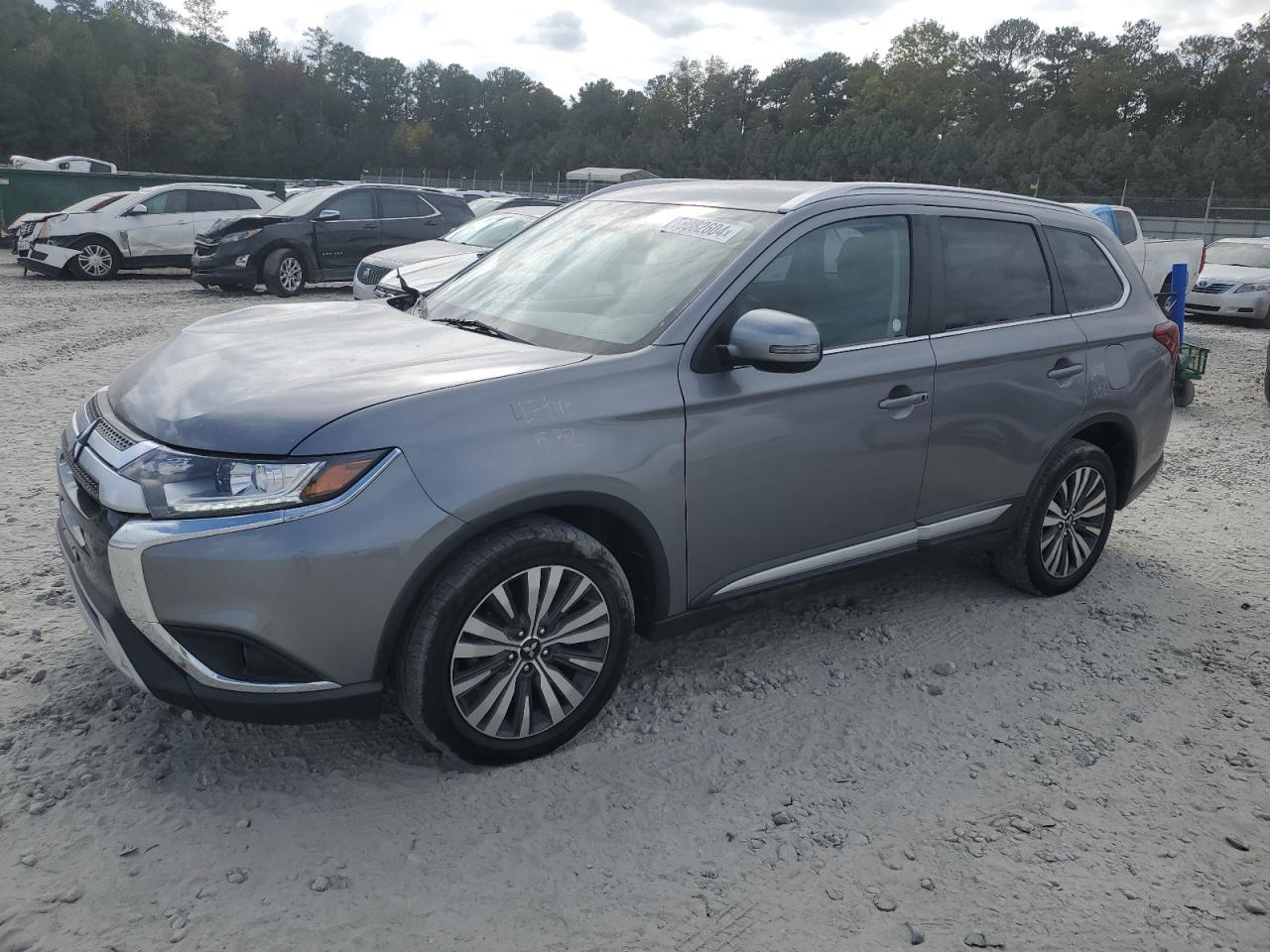 JA4AD3A39LJ000655 2020 MITSUBISHI OUTLANDER - Image 1