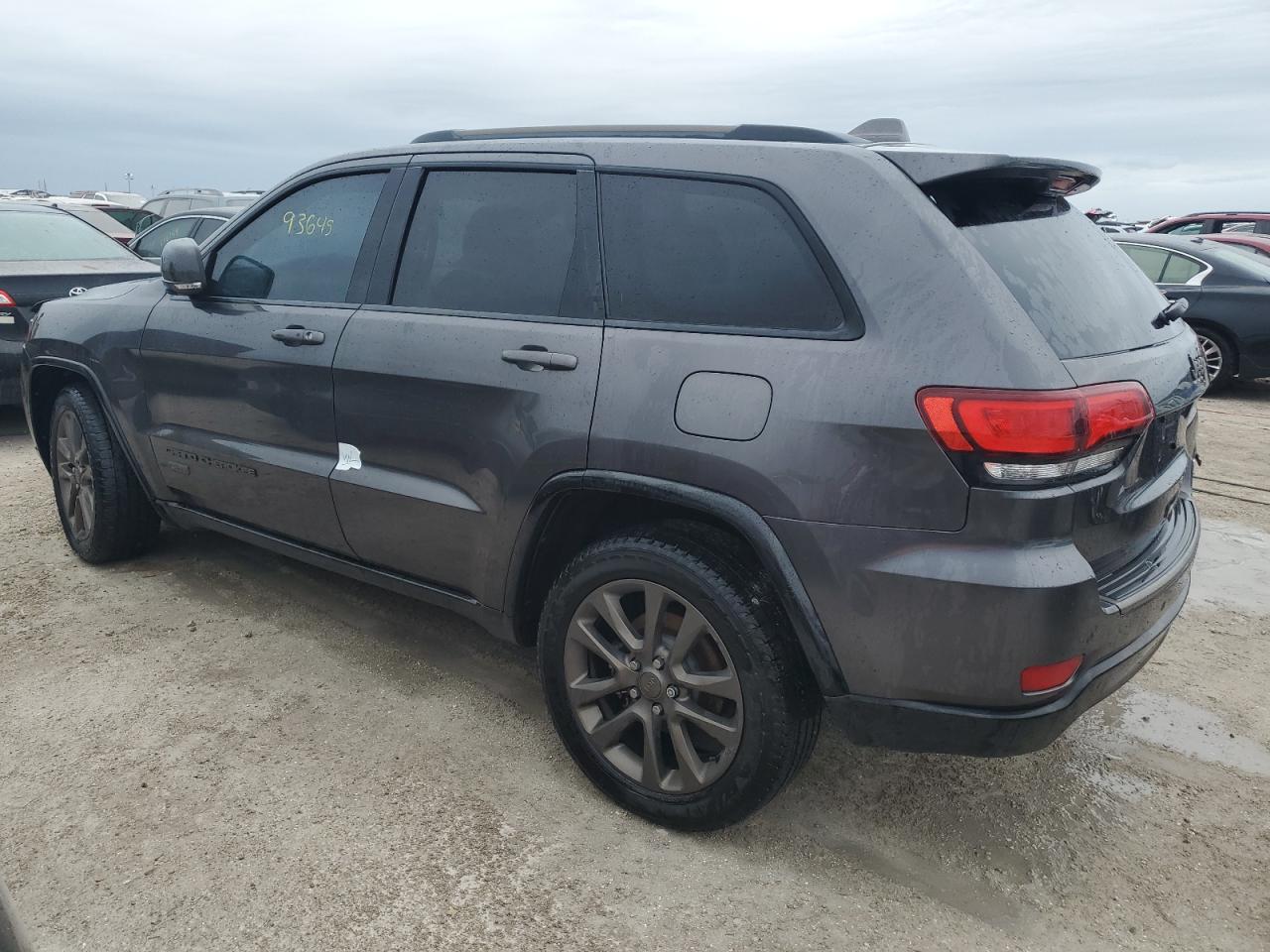 2016 Jeep Grand Cherokee - Image 2