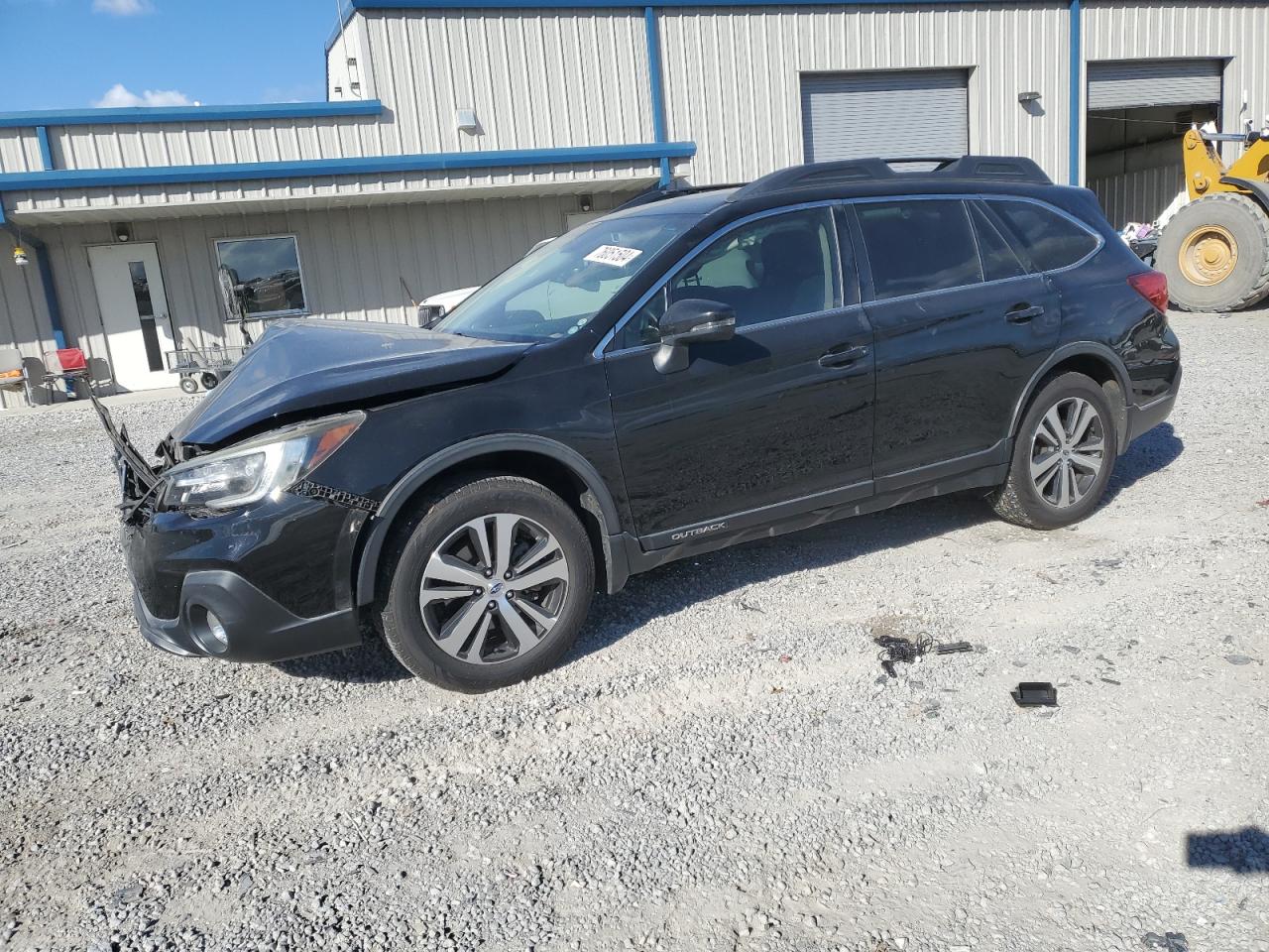 VIN 4S4BSANC0J3236963 2018 SUBARU OUTBACK no.1