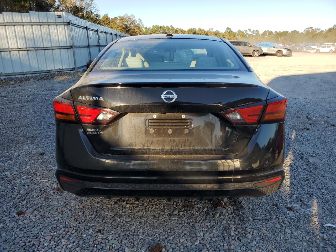 2019 Nissan Altima - Image 6