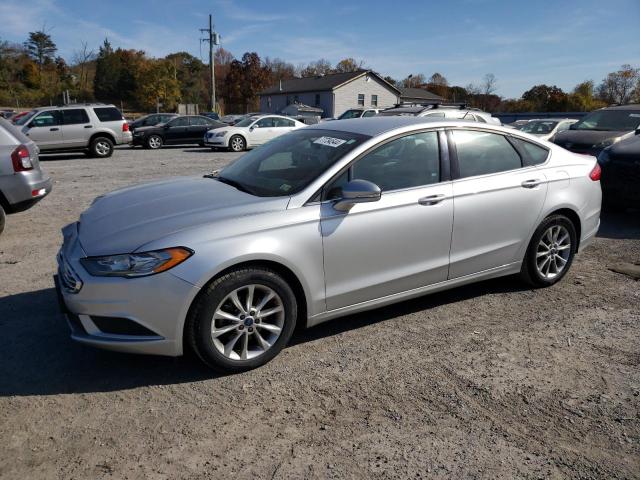  FORD FUSION 2017 Srebrny