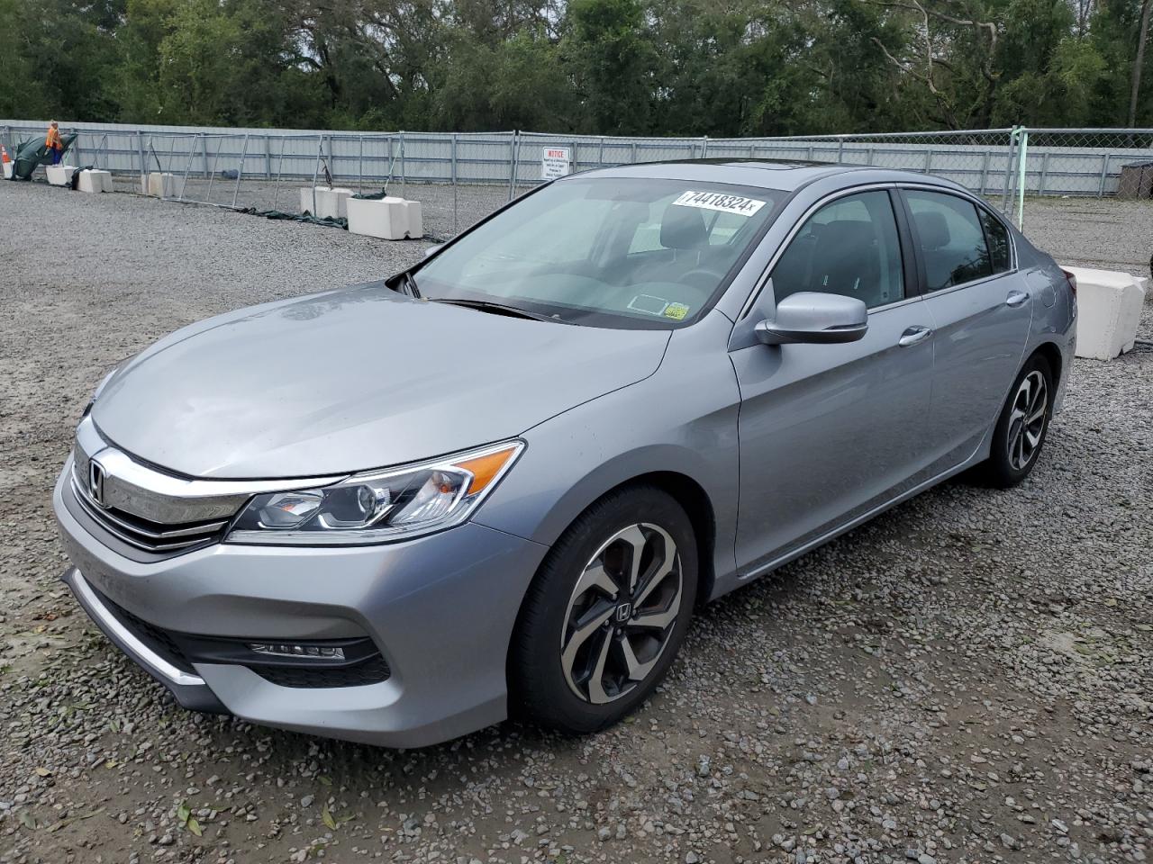 1HGCR2F78HA223722 2017 HONDA ACCORD - Image 1