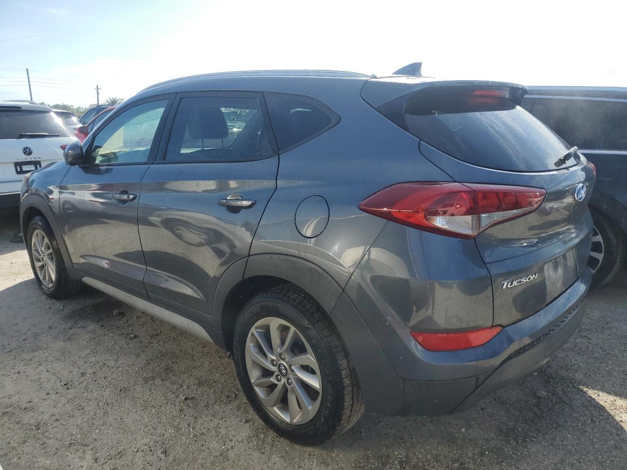 2018 Hyundai Tucson - Image 2