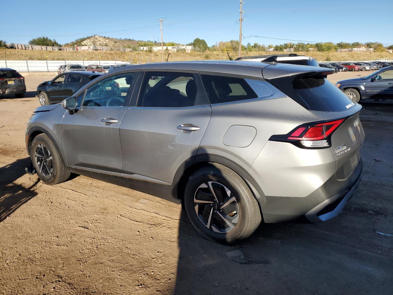 2025 Kia Sportage - Image 2