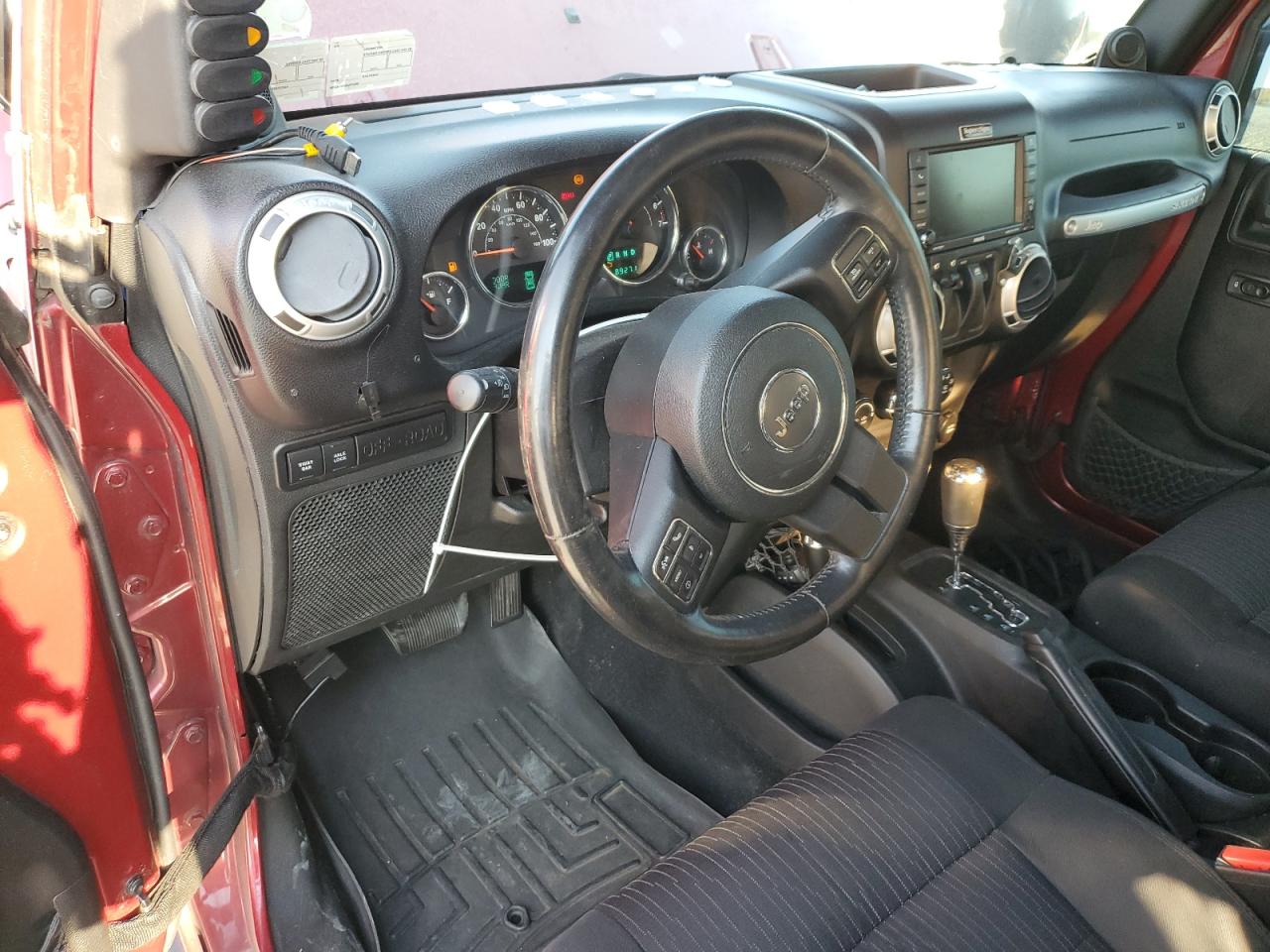 1C4BJWCG1CL184739 2012 Jeep Wrangler Rubicon