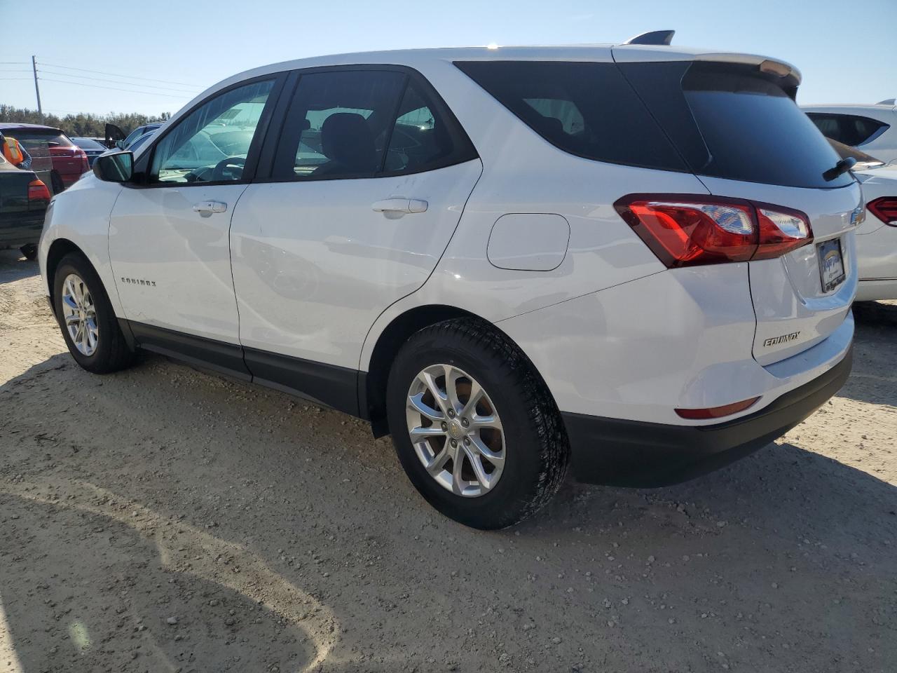 2020 Chevrolet Equinox - Image 2