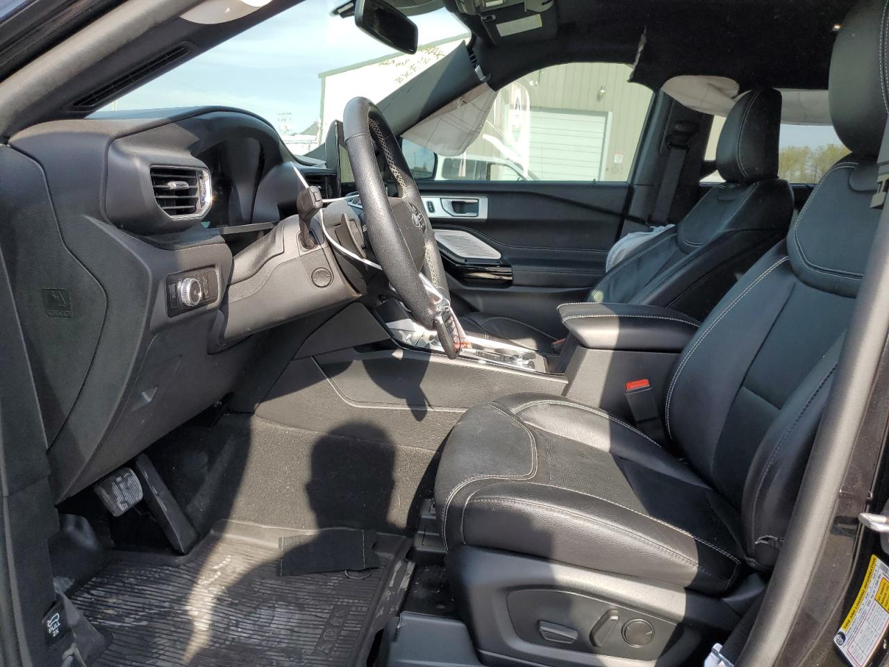 2023 Ford Explorer - Image 7