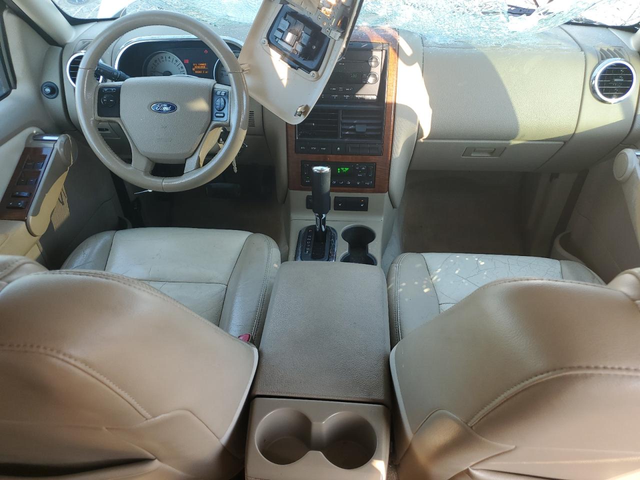 2010 Ford Explorer - Image 8