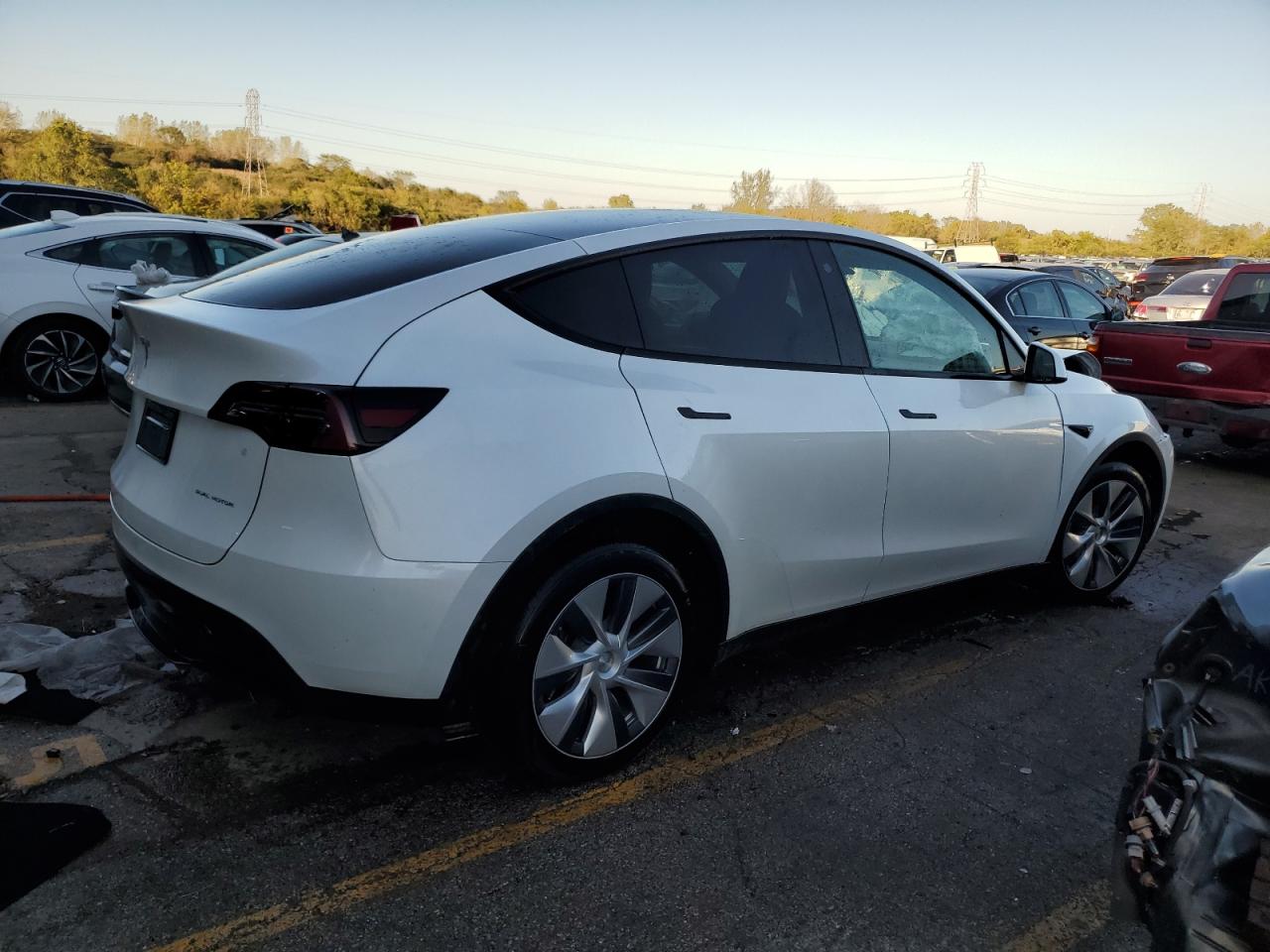 VIN 7SAYGDEE1PA095898 2023 TESLA MODEL Y no.3