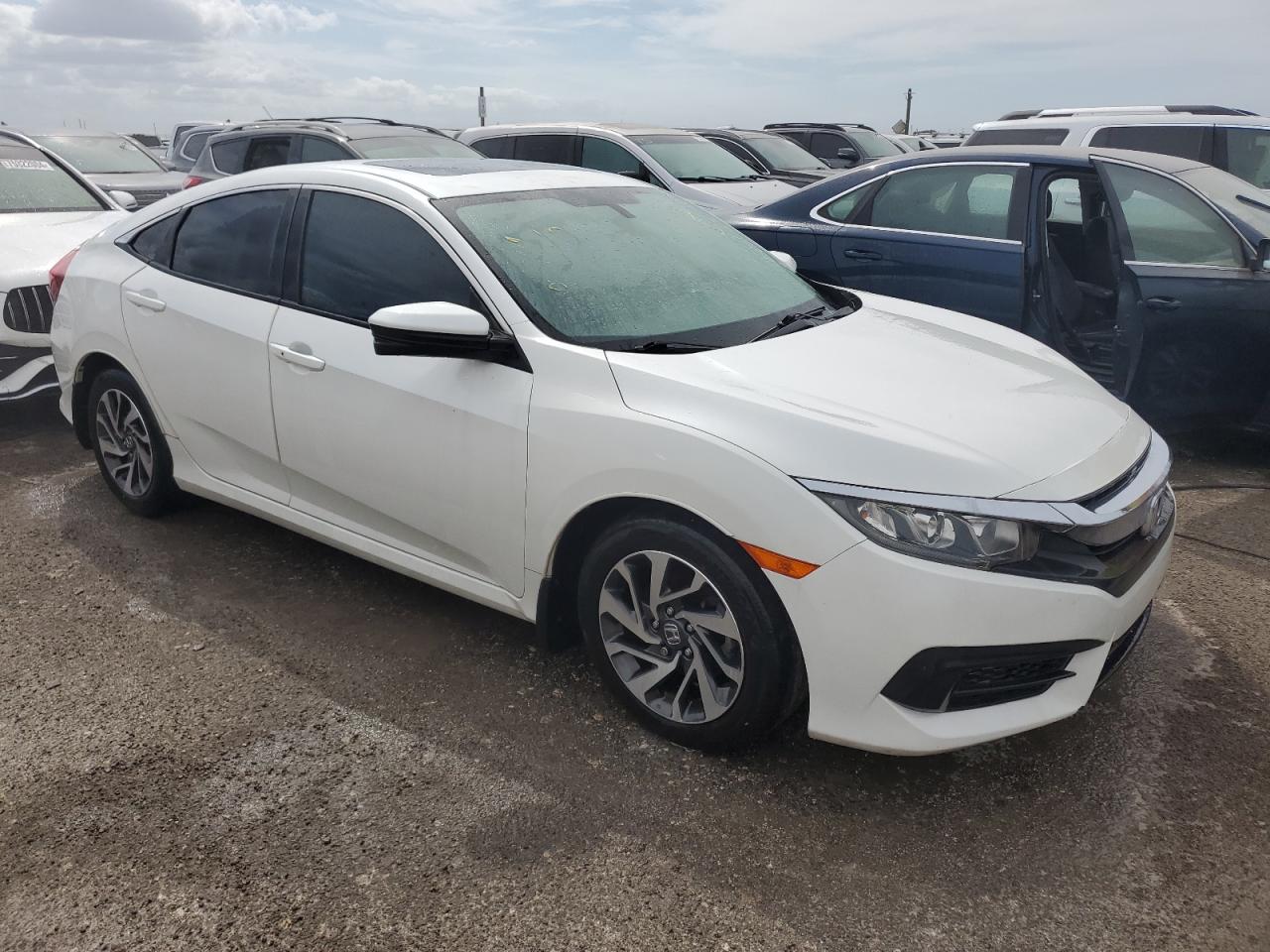 2016 Honda Civic - Image 4