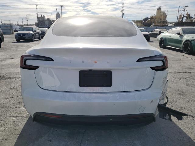  TESLA MODEL 3 2024 Білий