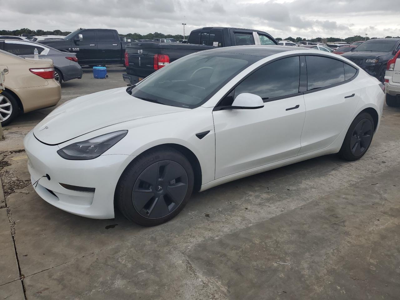 5YJ3E1EAXPF579273 2023 TESLA MODEL 3 - Image 1