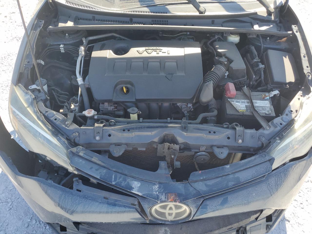 VIN 2T1BURHE3JC035981 2018 TOYOTA COROLLA no.11