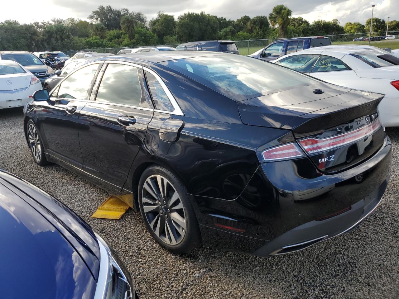 2020 Lincoln MKZ - Image 2