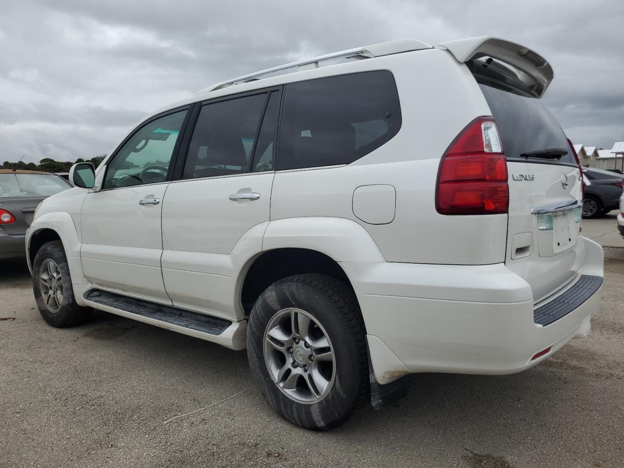 2008 Lexus GX - Image 2