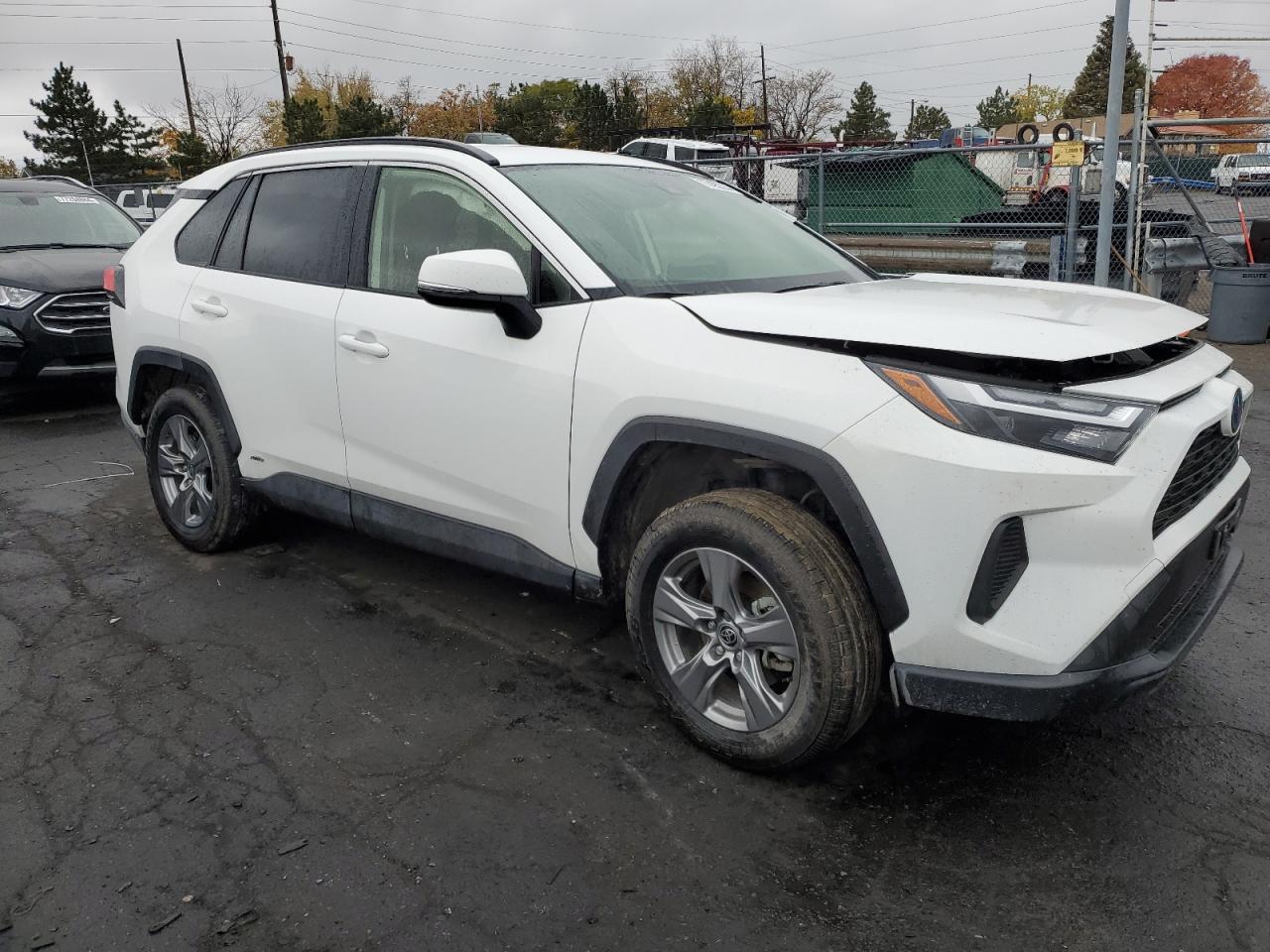 2023 Toyota RAV 4 - Image 4
