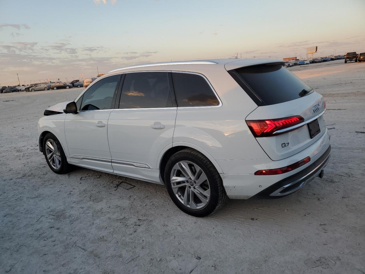 2020 Audi Q7 - Image 2