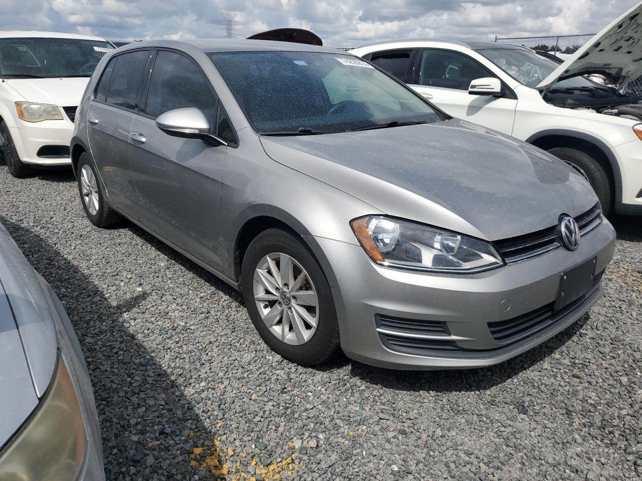 2015 Volkswagen Golf - Image 4
