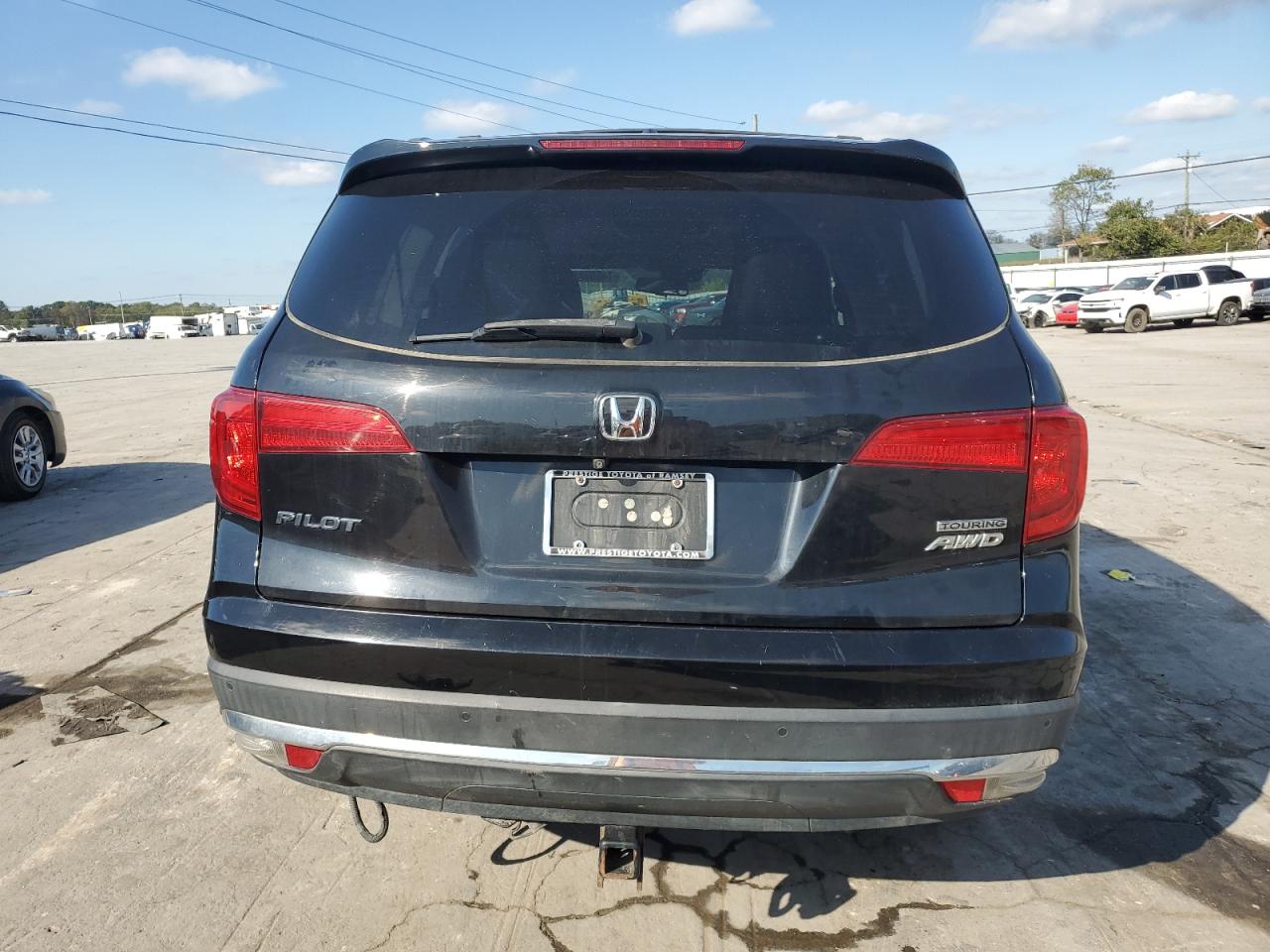 2017 Honda Pilot - Image 6