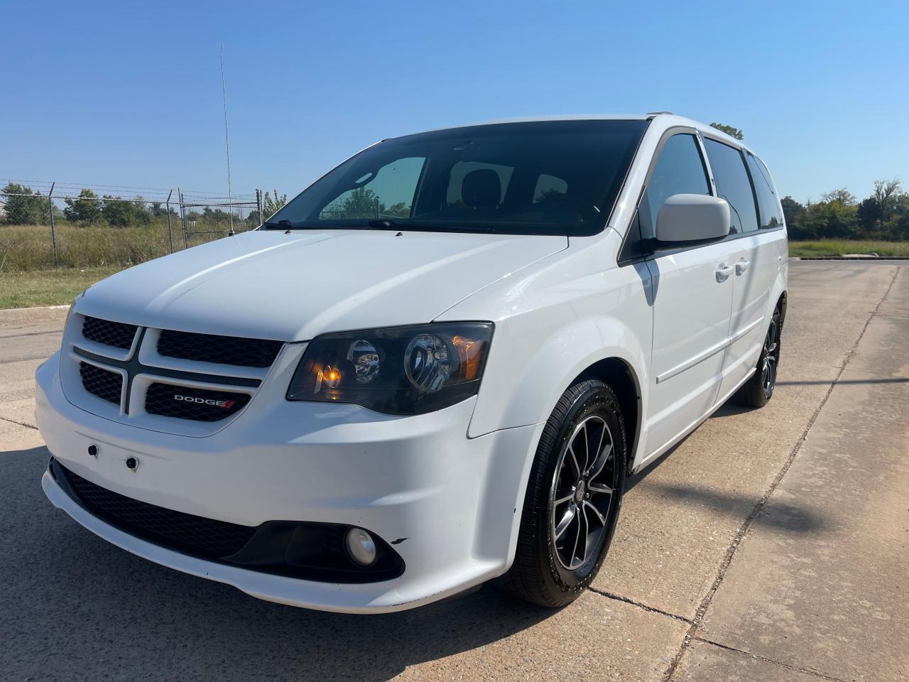 2C4RDGEG8GR329717 2016 Dodge Grand Caravan R/T