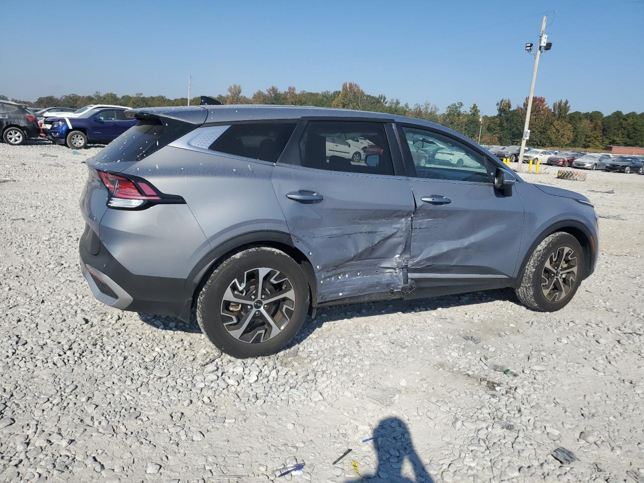 2023 Kia Sportage - Image 3