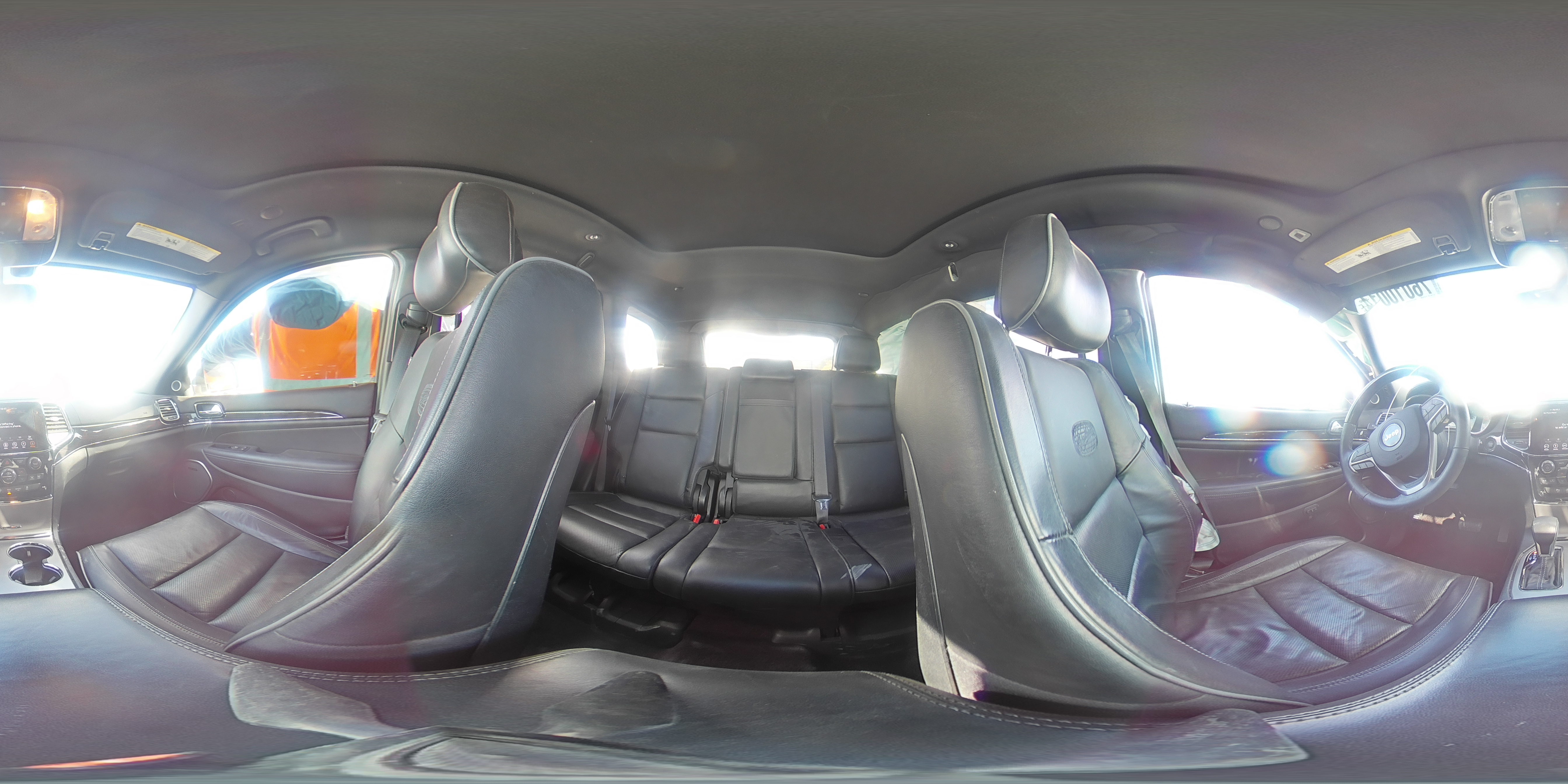 2019 Jeep Grand Cherokee - Image 15