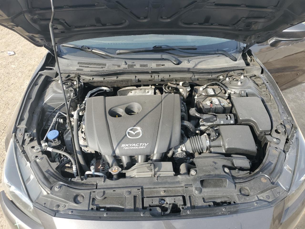 2018 Mazda 3 - Image 11