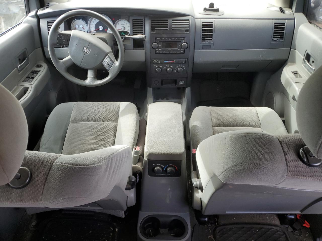 2006 Dodge Durango - Image 8