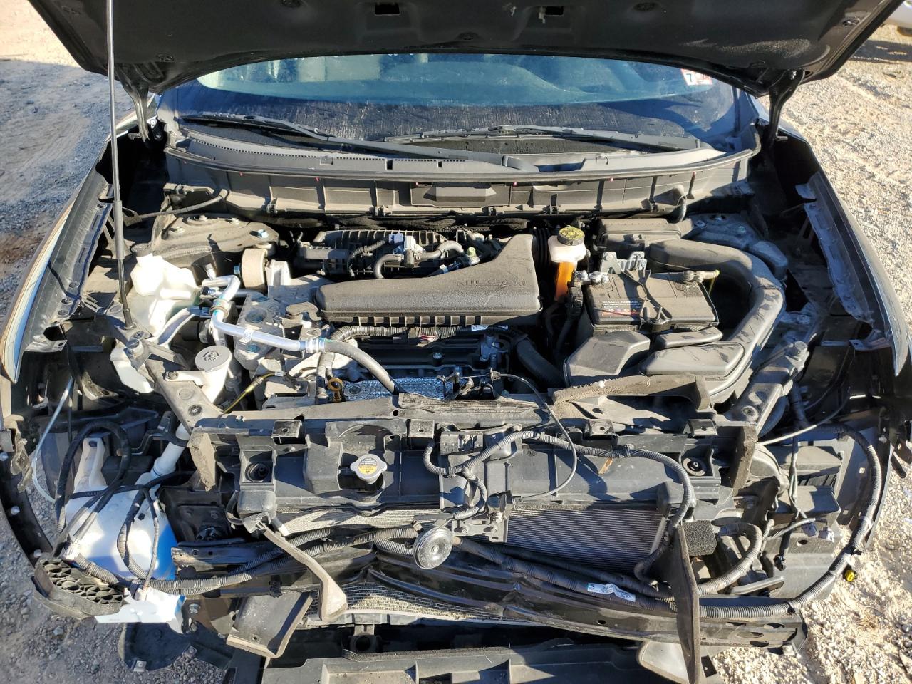 2016 Nissan Rogue - Image 12