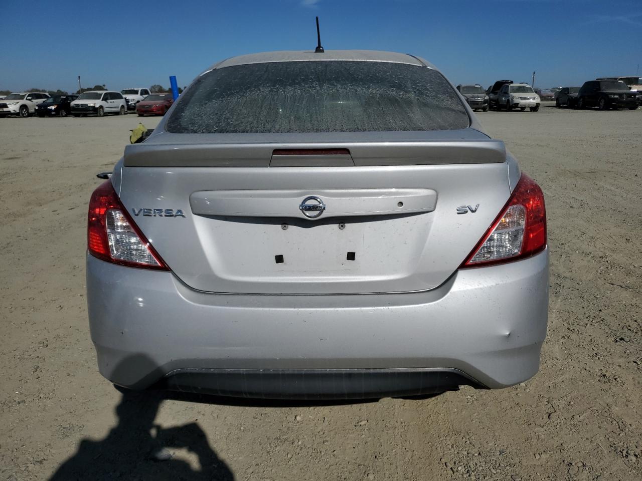 2018 Nissan Versa S VIN: 3N1CN7AP3JL874269 Lot: 77920424