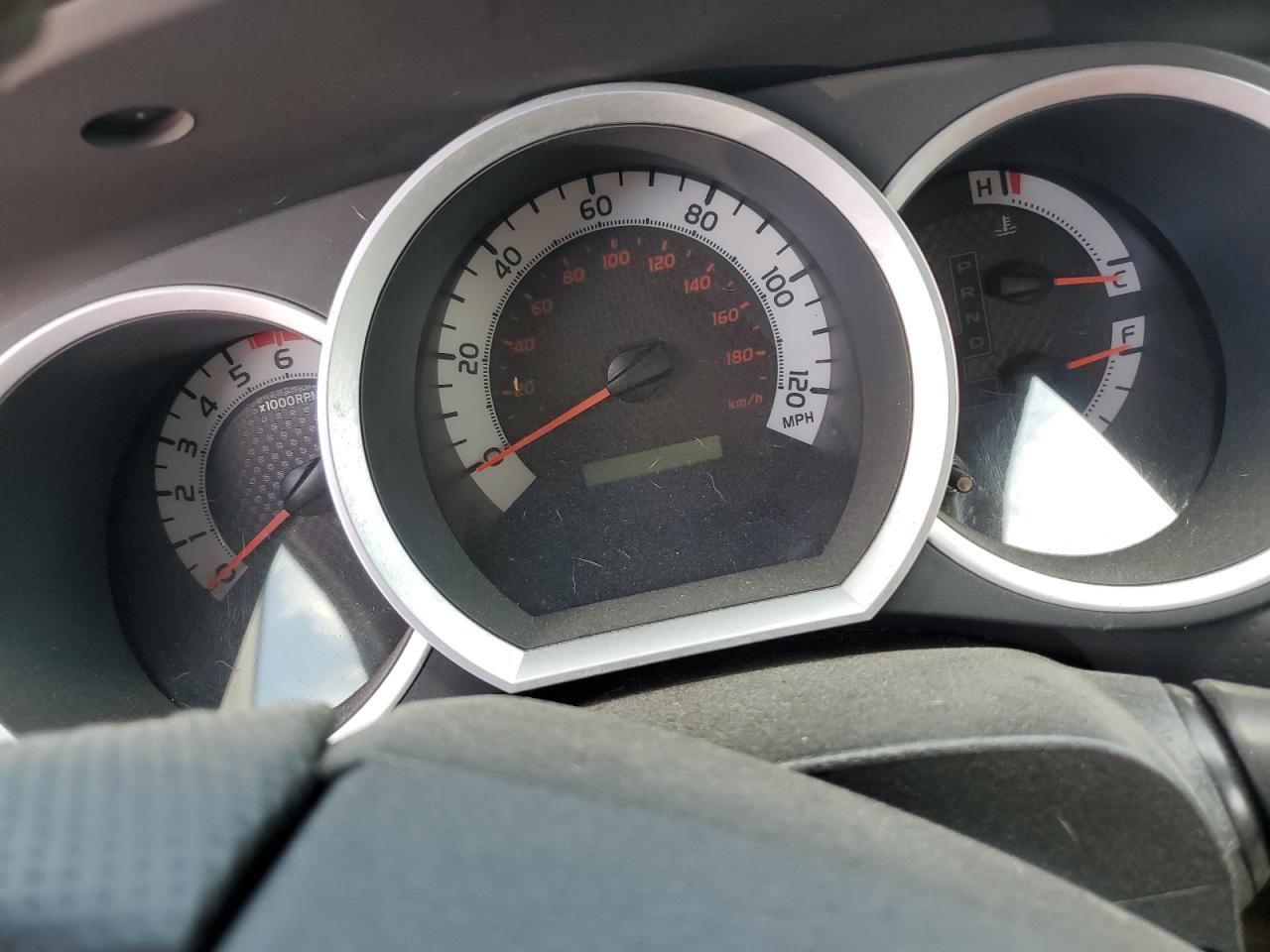 2014 Toyota Tacoma - Image 9